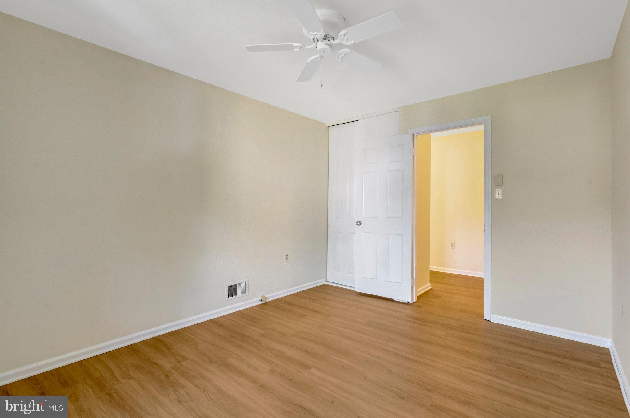 3019 OAKTON MEADOWS COURT