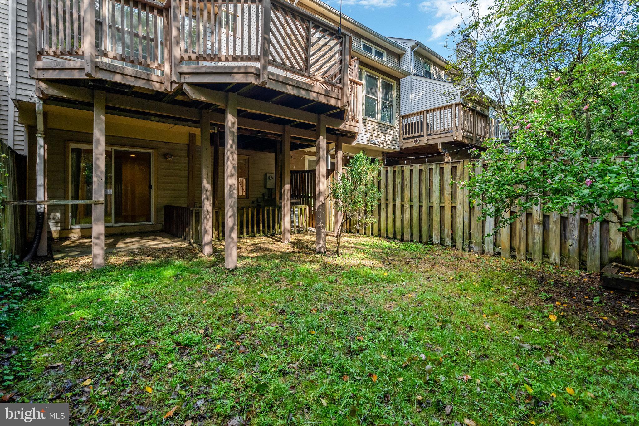 3019 OAKTON MEADOWS COURT