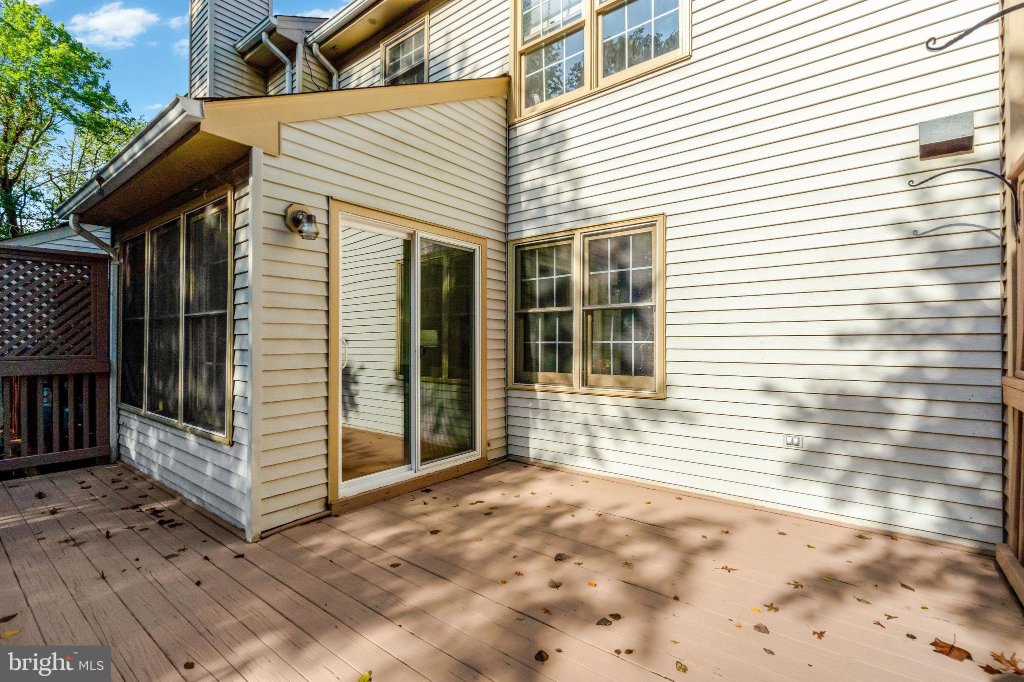 3019 OAKTON MEADOWS COURT