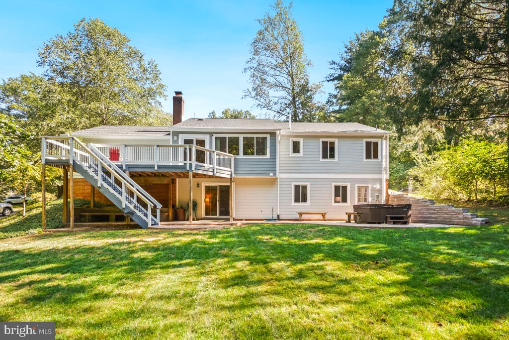 10411 ADEL ROAD