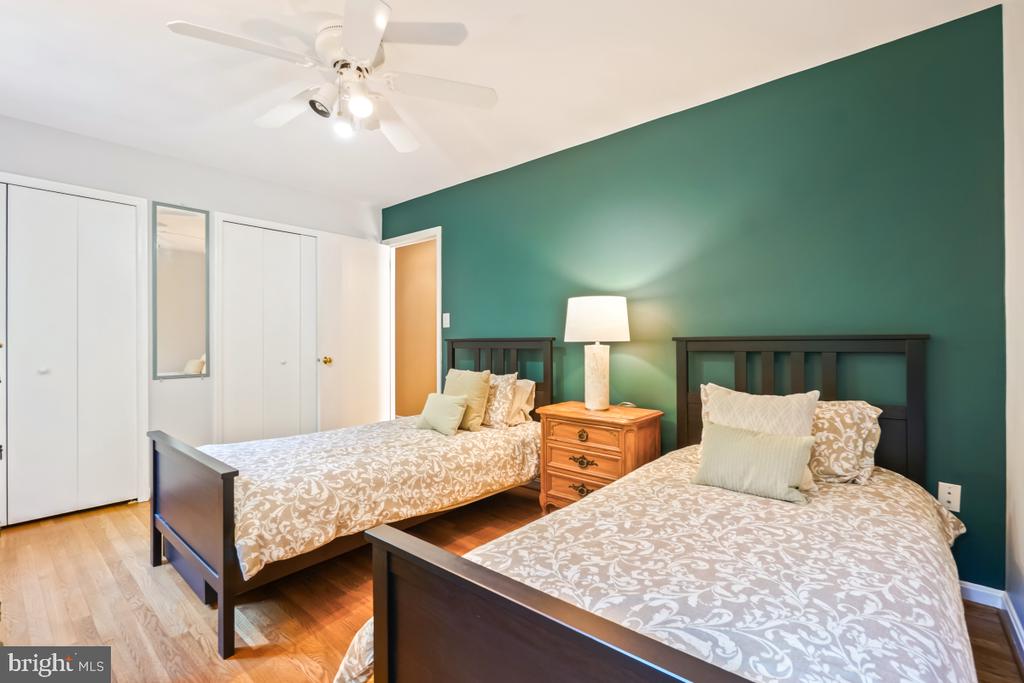 10411 ADEL ROAD