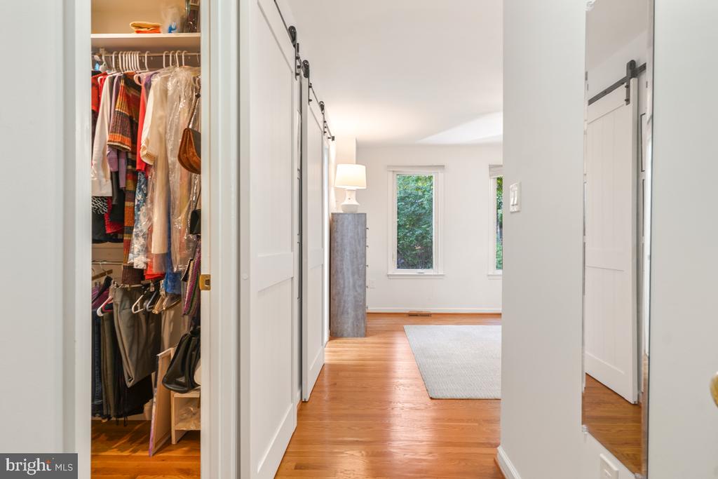 10411 ADEL ROAD