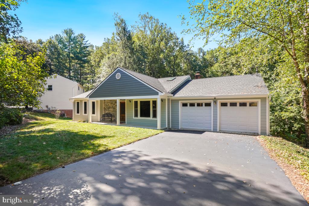 10411 ADEL ROAD
