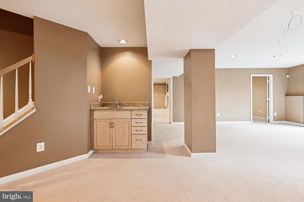 7406 ARUNDEL PLACE
