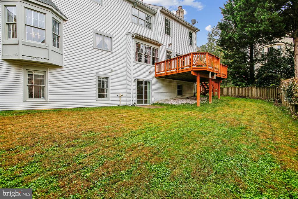 7406 ARUNDEL PLACE