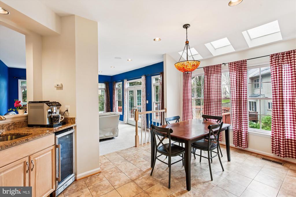 7406 ARUNDEL PLACE