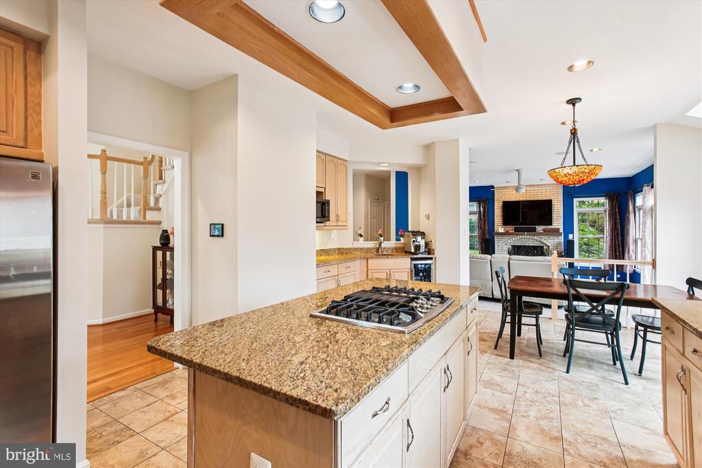 7406 ARUNDEL PLACE