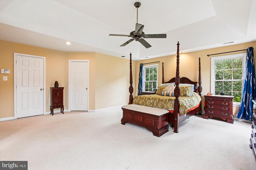 7406 ARUNDEL PLACE