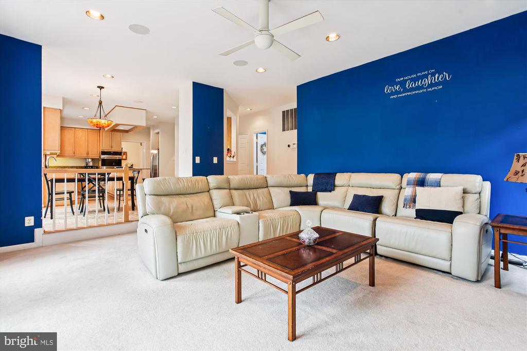 7406 ARUNDEL PLACE