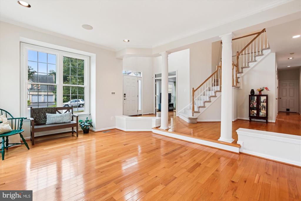7406 ARUNDEL PLACE