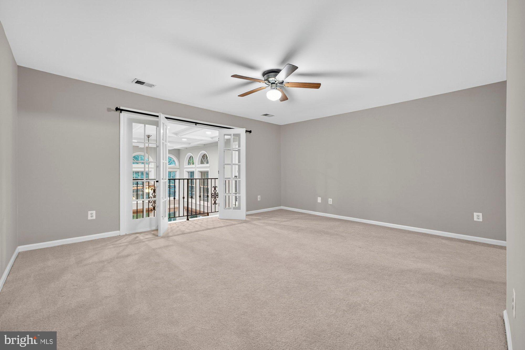 3300 LAUREN OAKS COURT