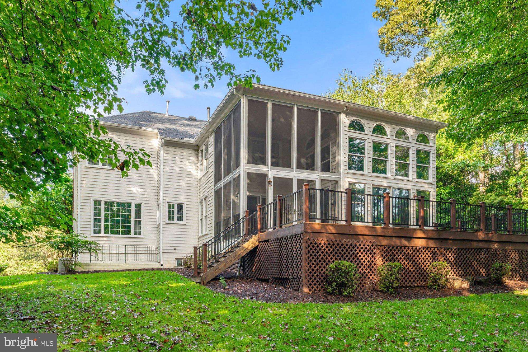 3300 LAUREN OAKS COURT