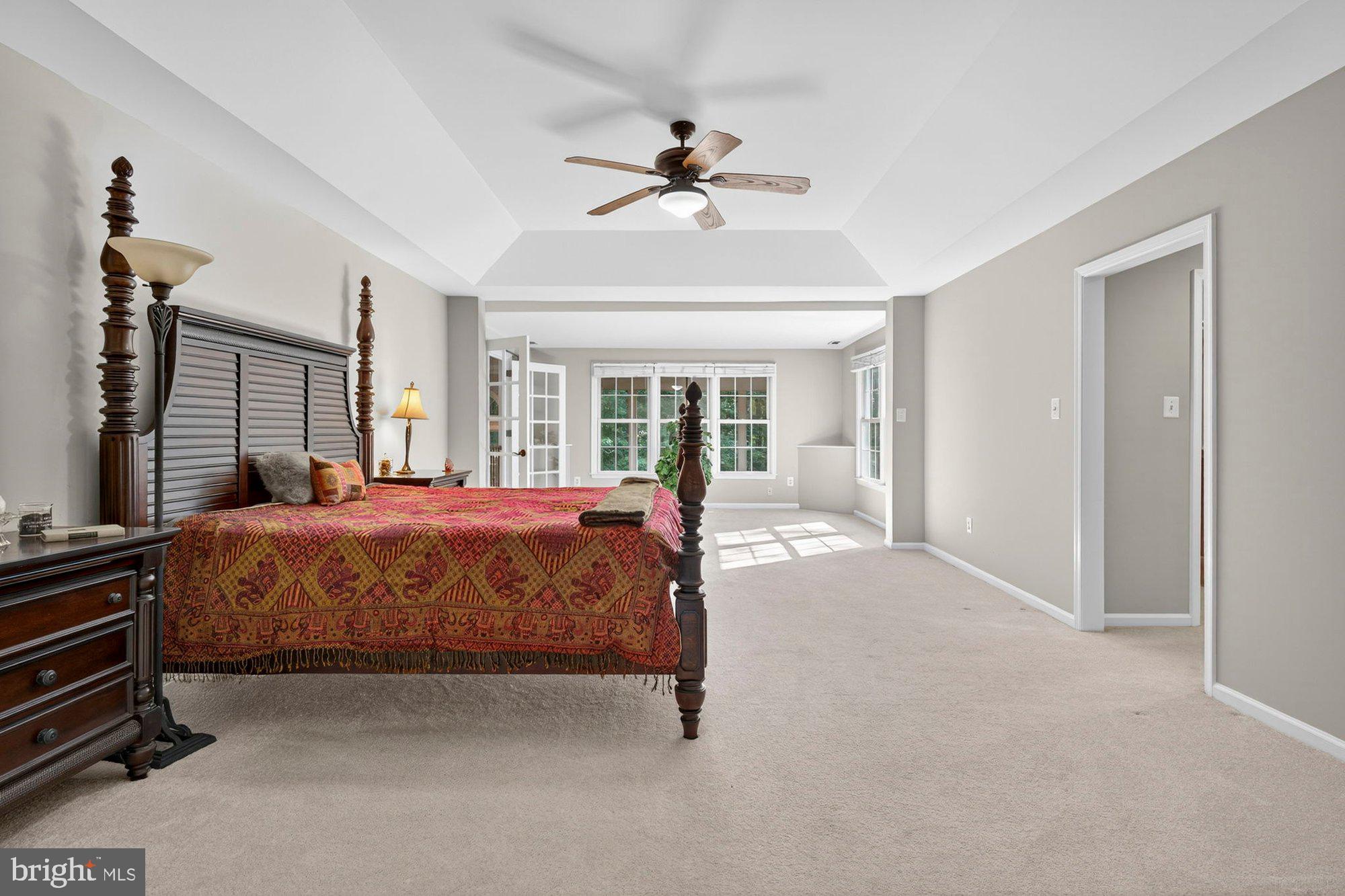 3300 LAUREN OAKS COURT