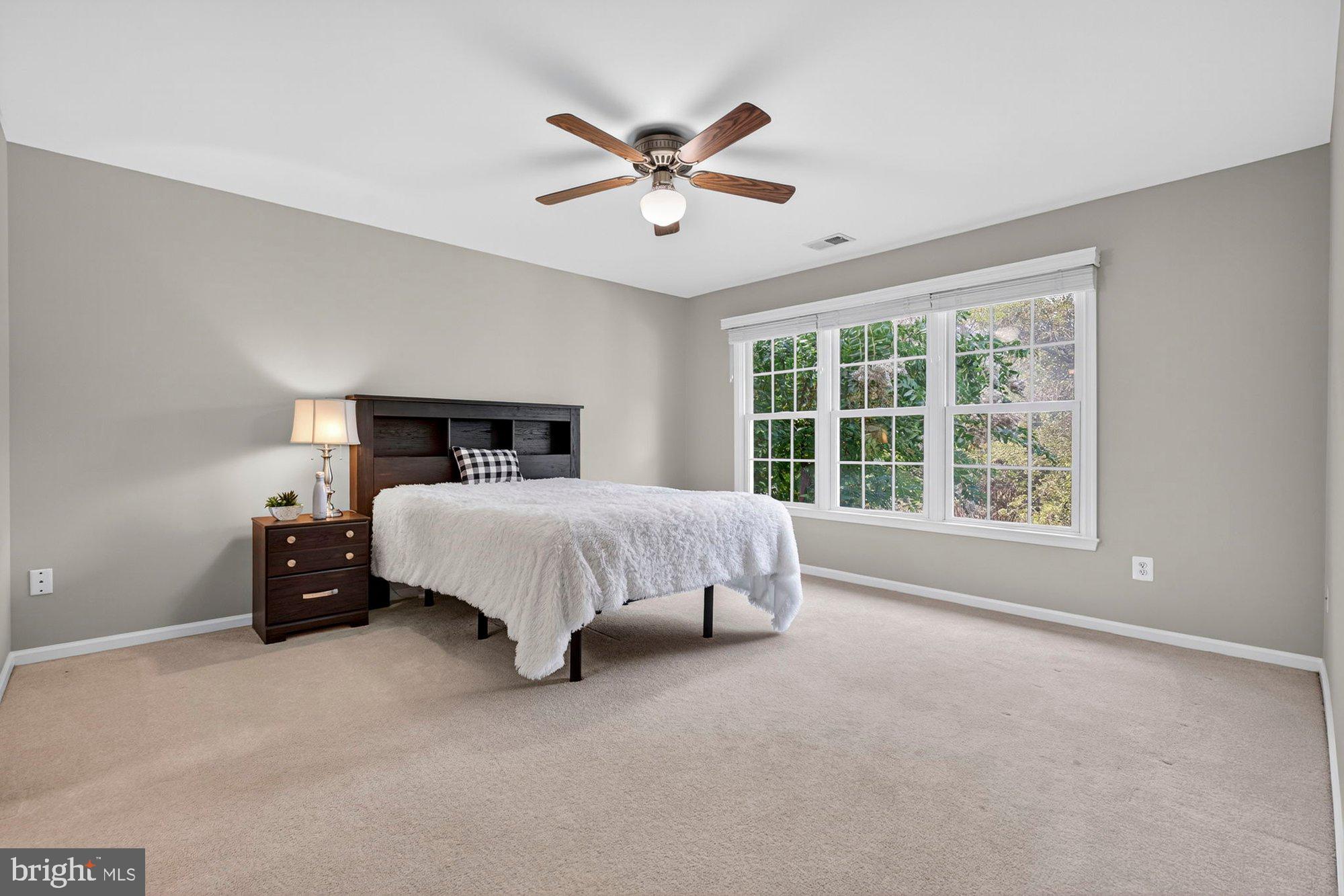 3300 LAUREN OAKS COURT