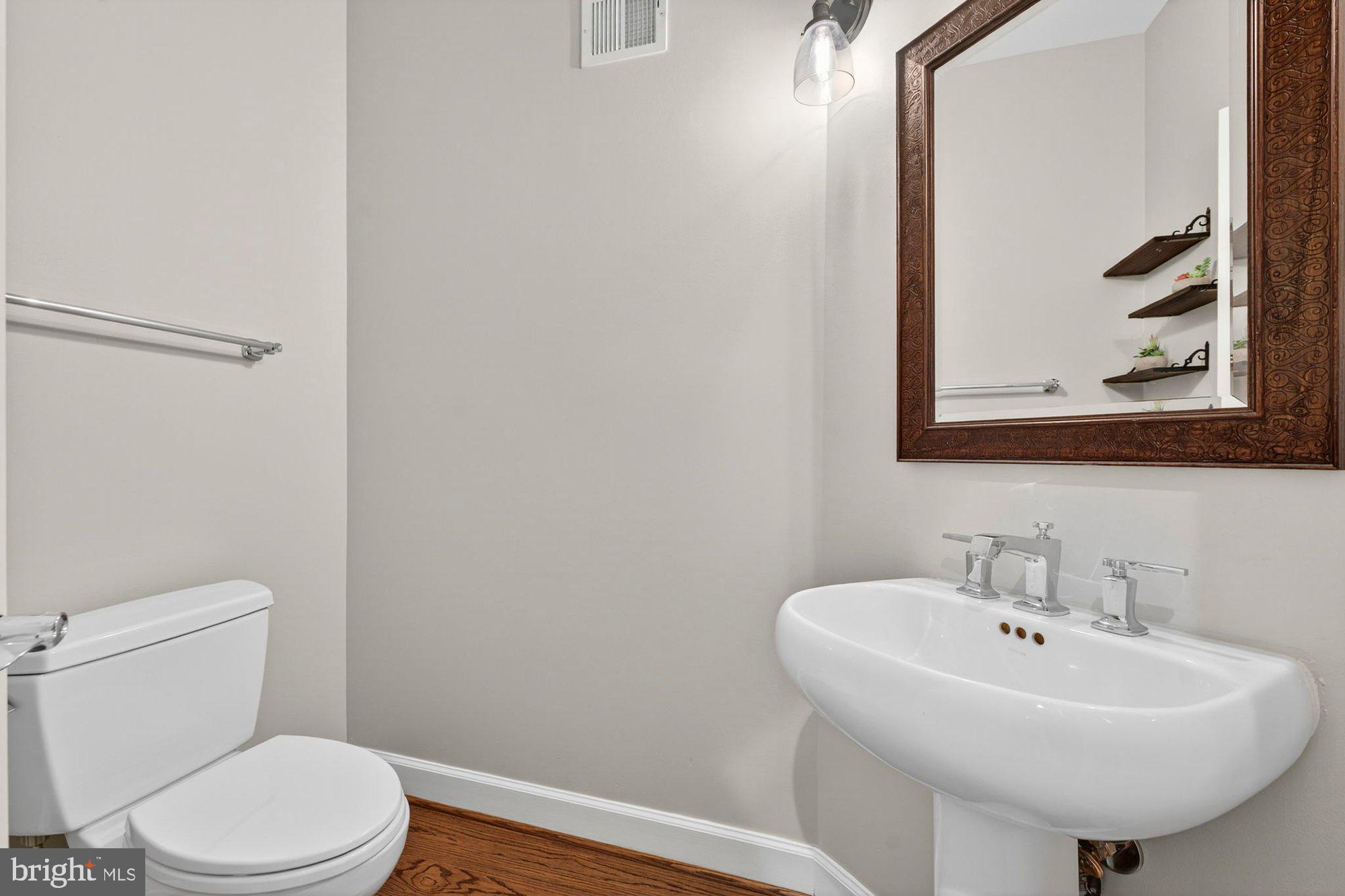 3300 LAUREN OAKS COURT