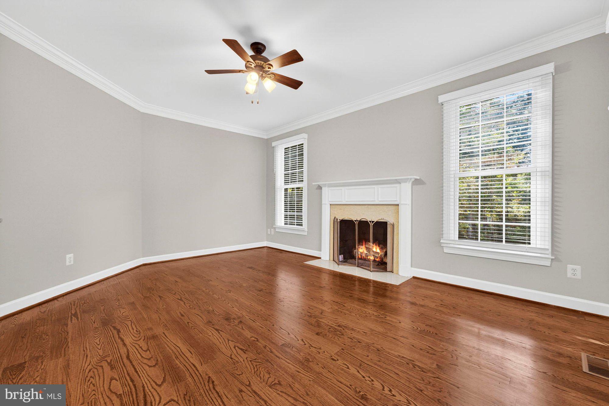 3300 LAUREN OAKS COURT