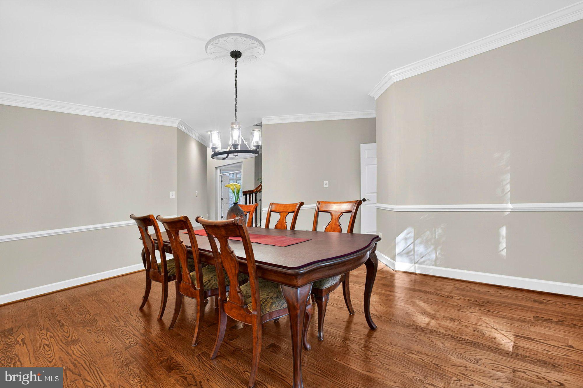 3300 LAUREN OAKS COURT