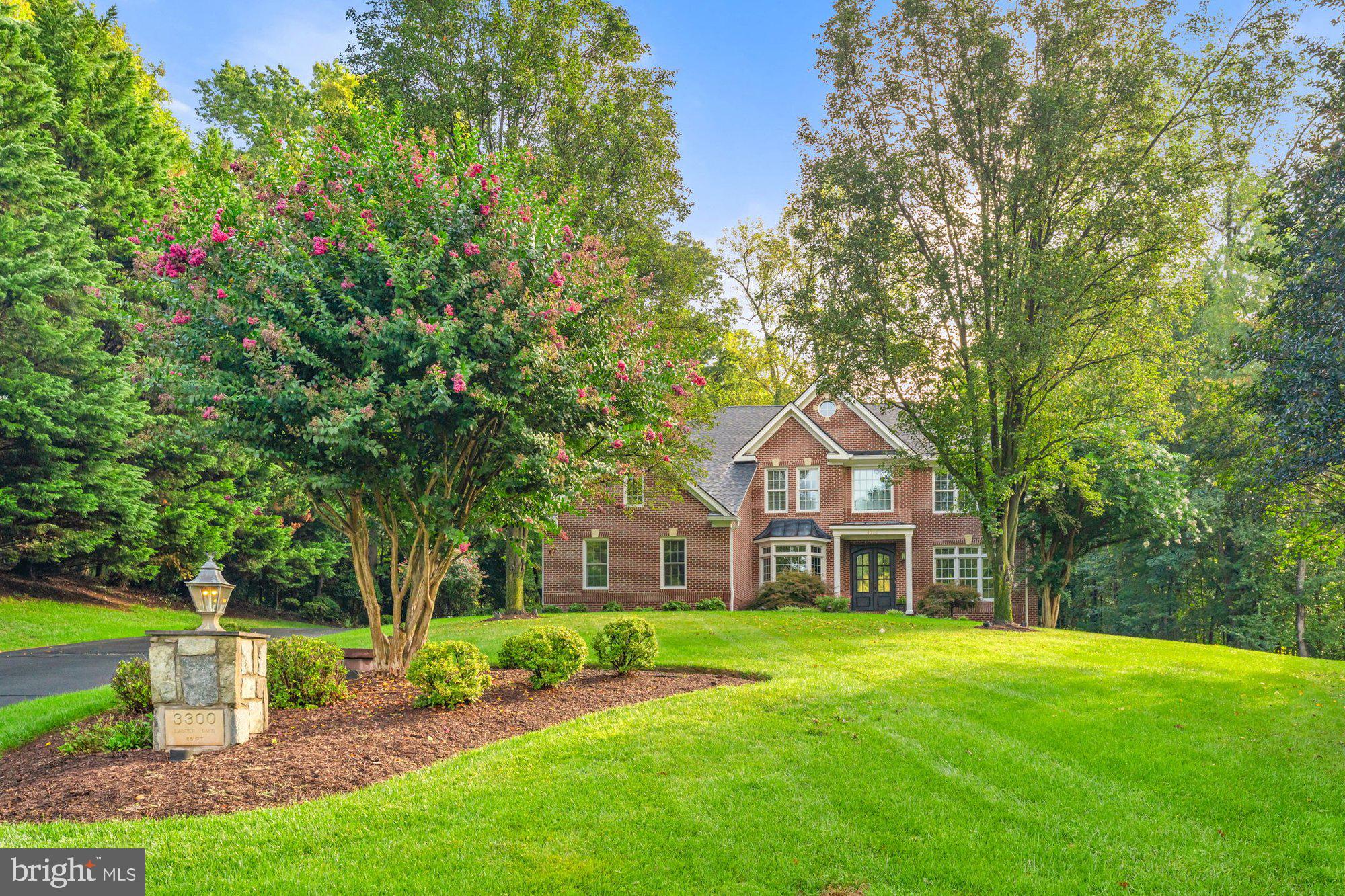 3300 LAUREN OAKS COURT