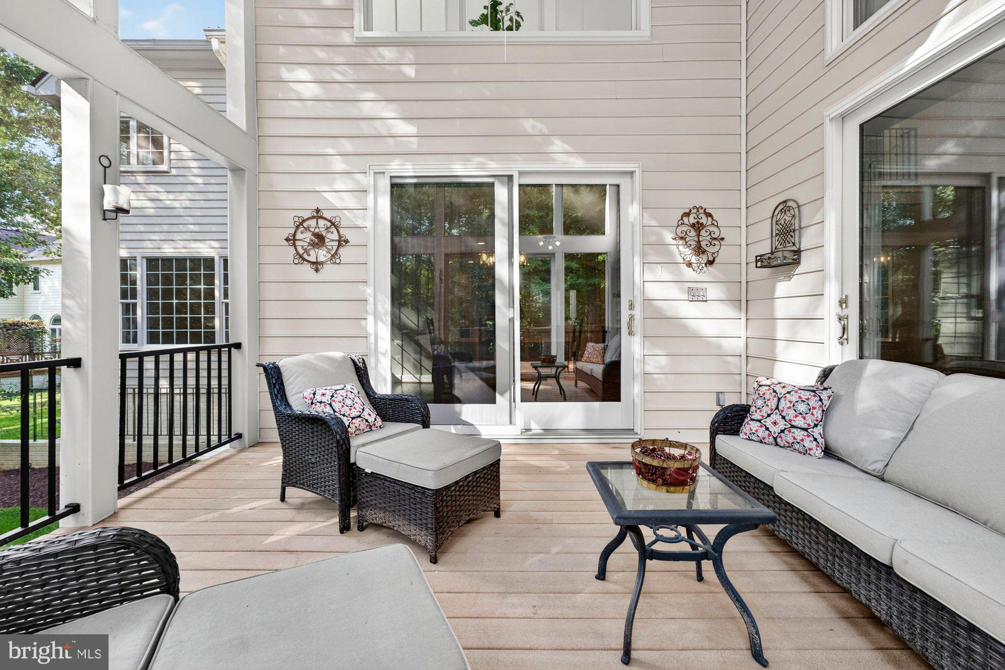 3300 LAUREN OAKS COURT