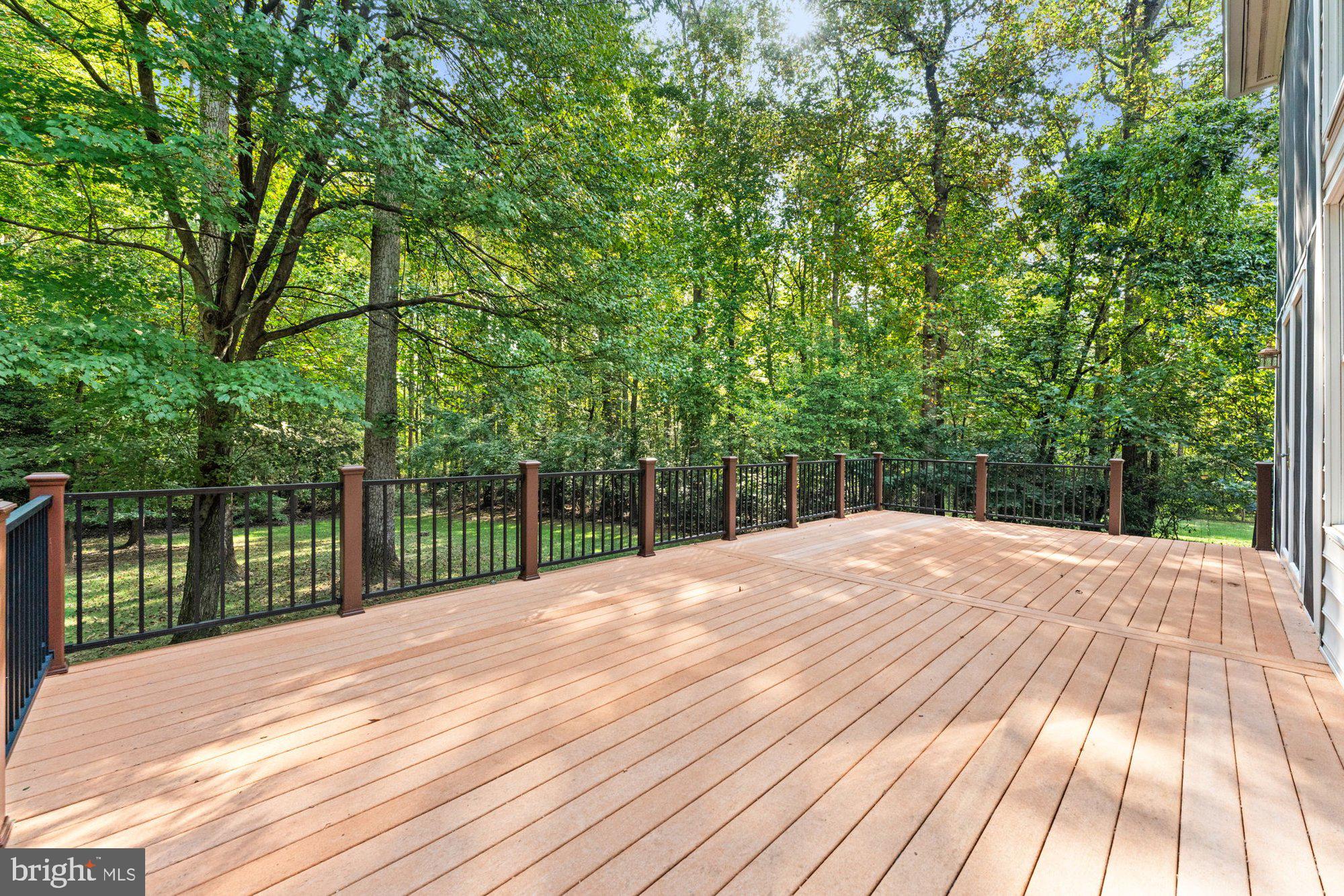 3300 LAUREN OAKS COURT
