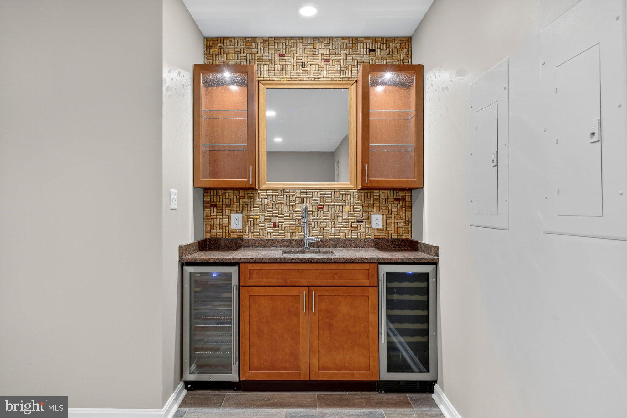 3300 LAUREN OAKS COURT