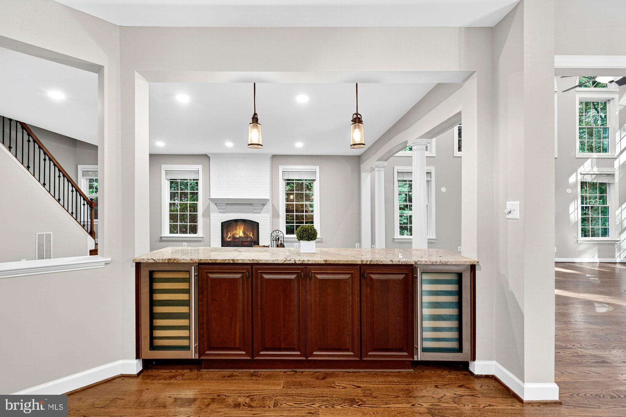3300 LAUREN OAKS COURT