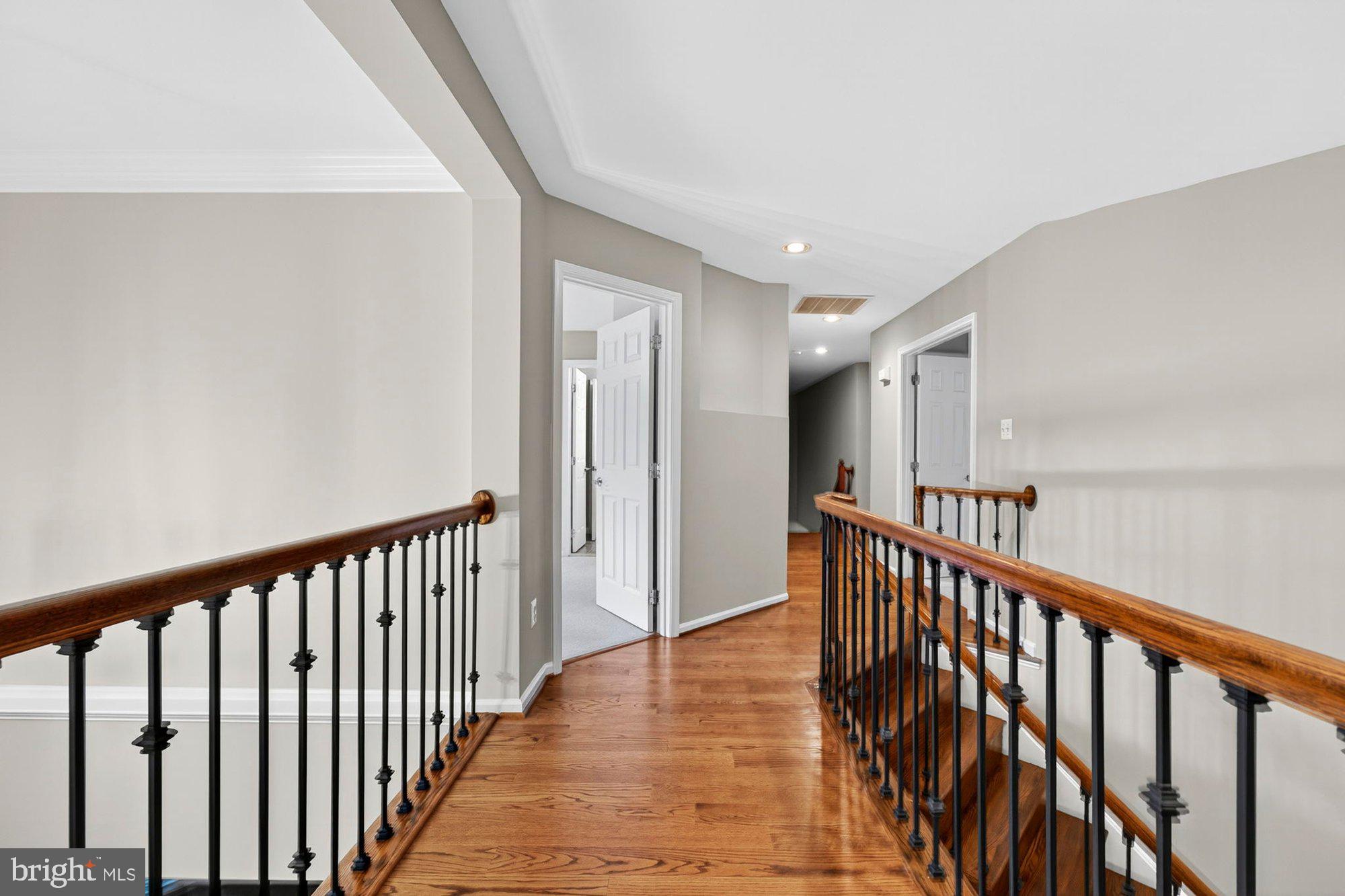 3300 LAUREN OAKS COURT