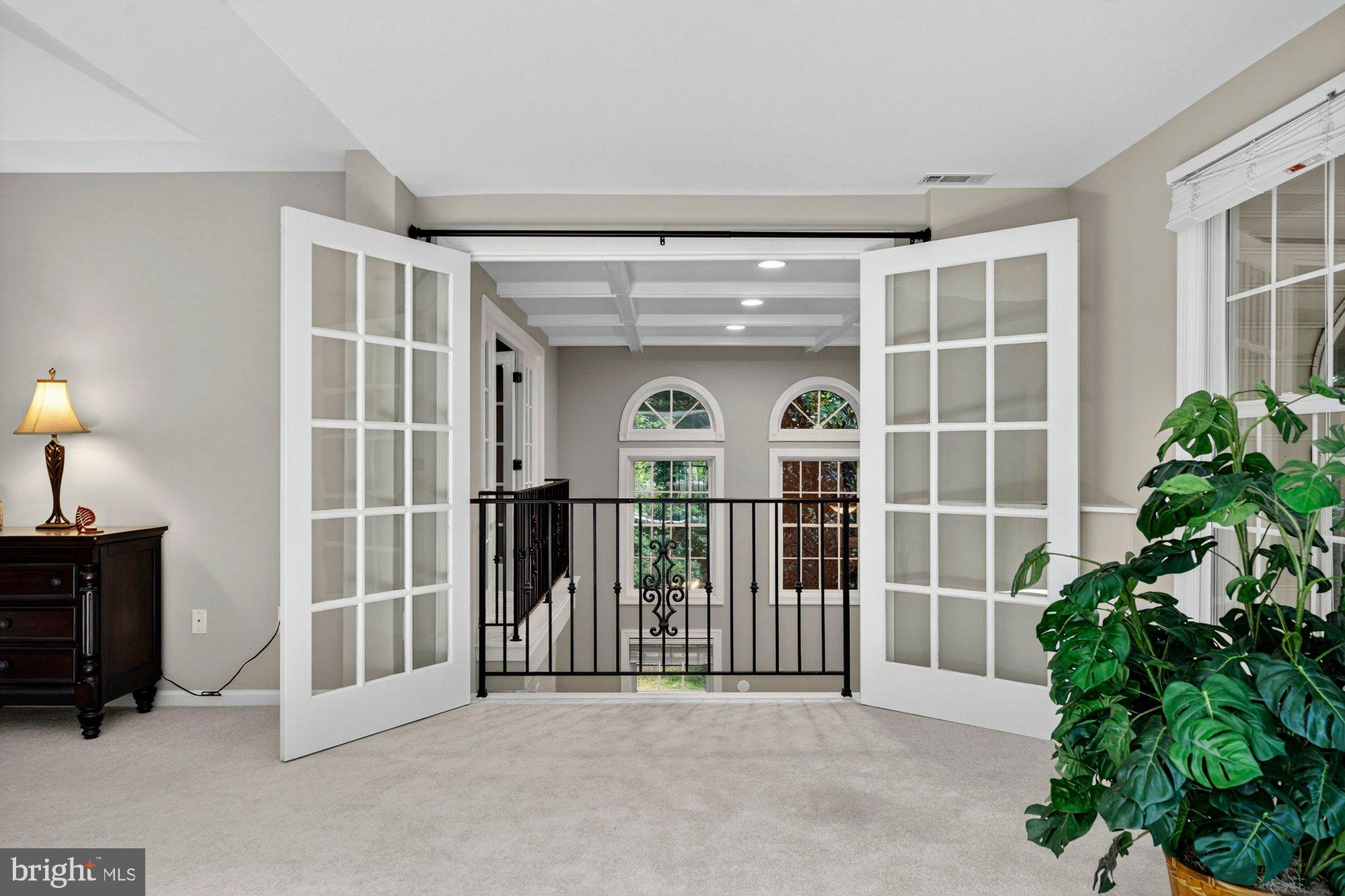 3300 LAUREN OAKS COURT