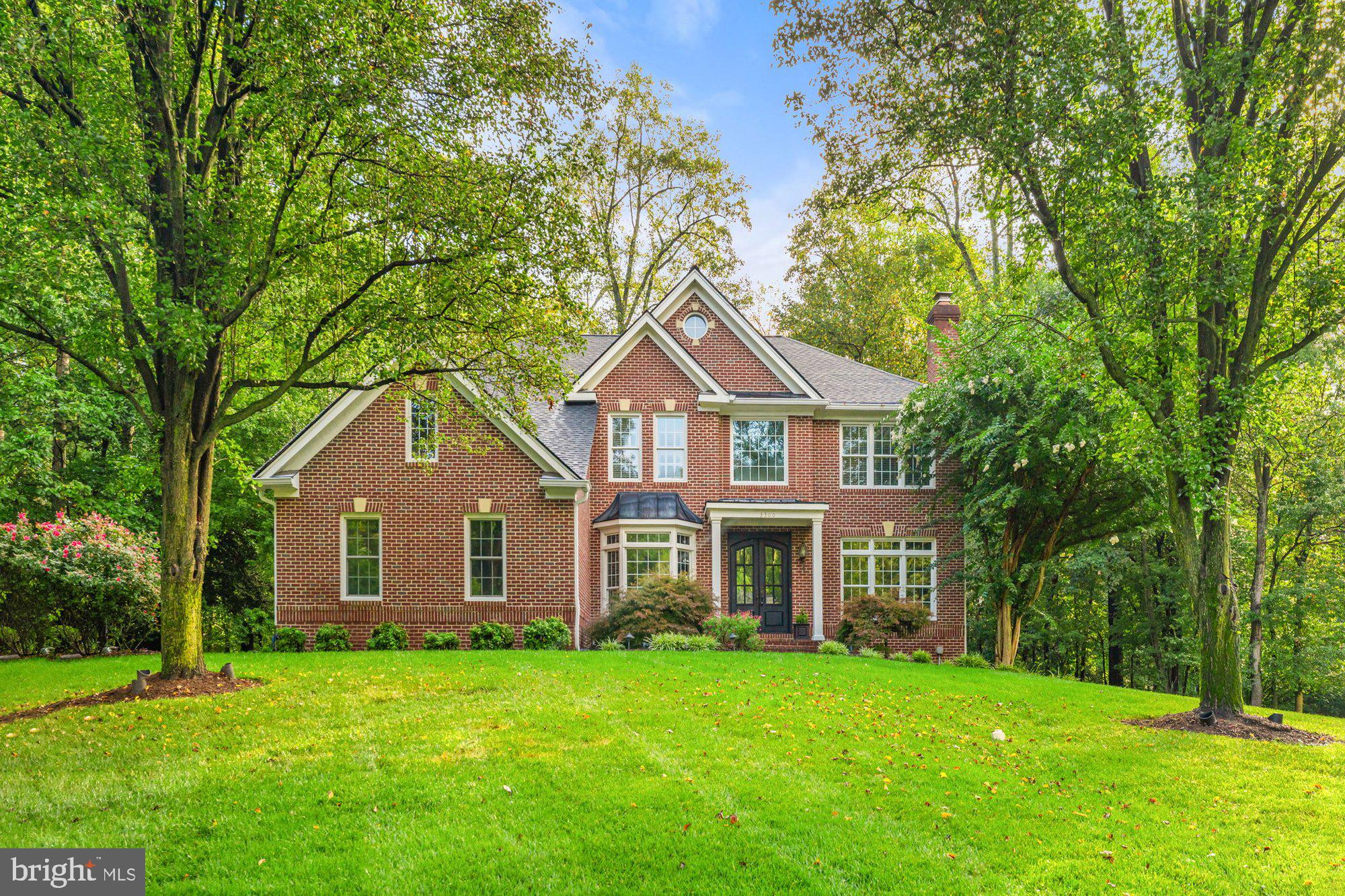 3300 LAUREN OAKS COURT