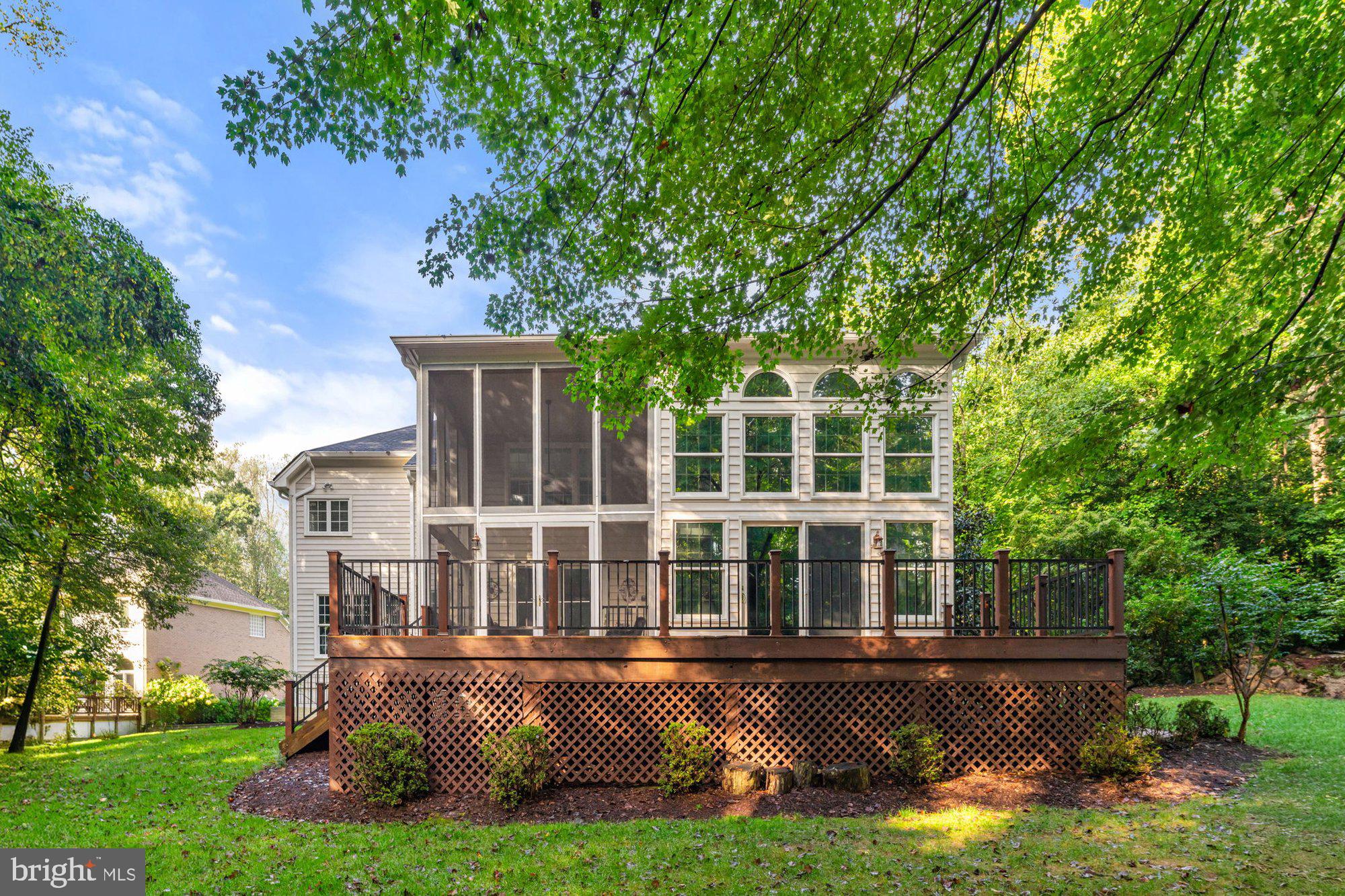 3300 LAUREN OAKS COURT