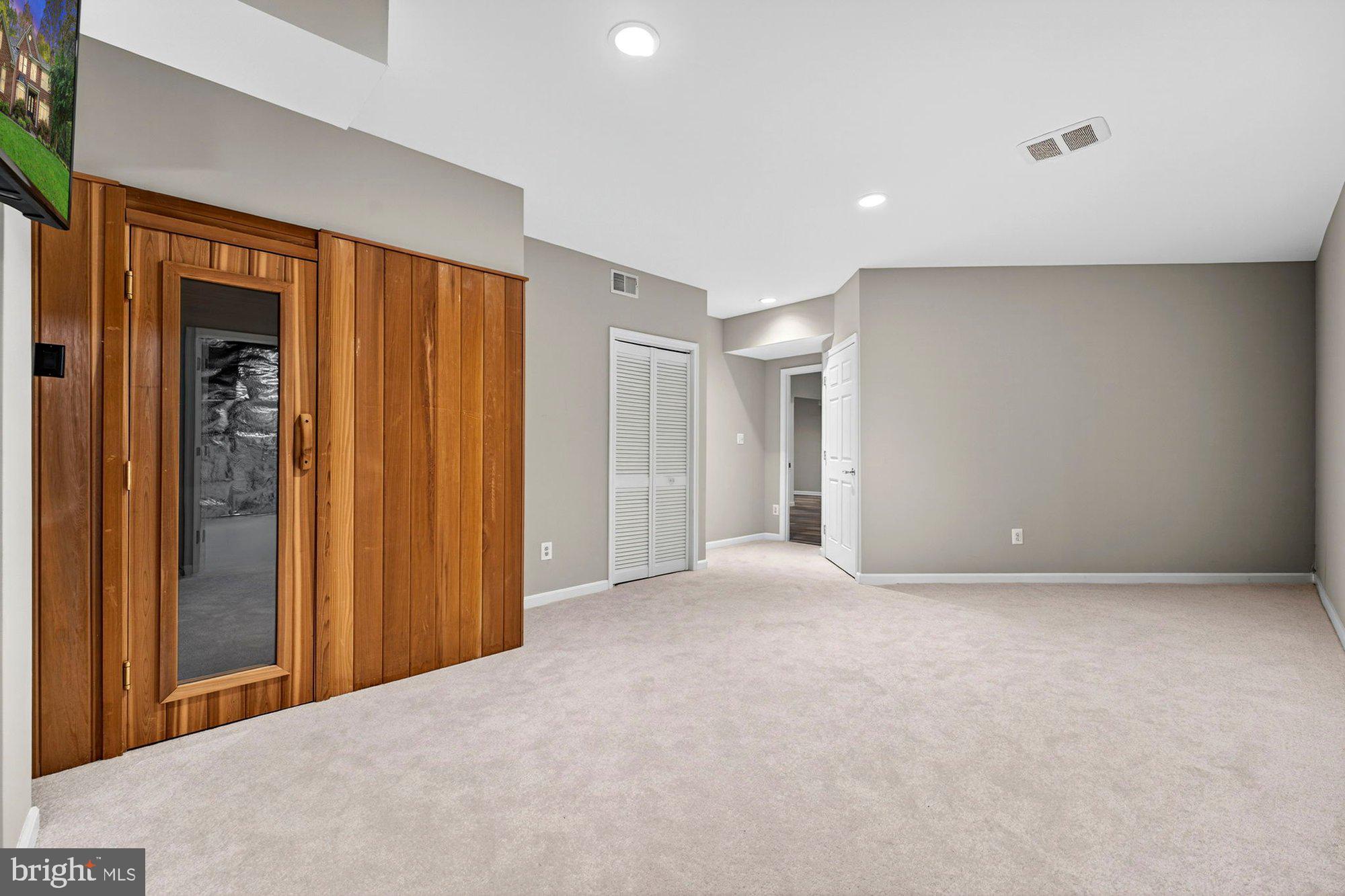 3300 LAUREN OAKS COURT