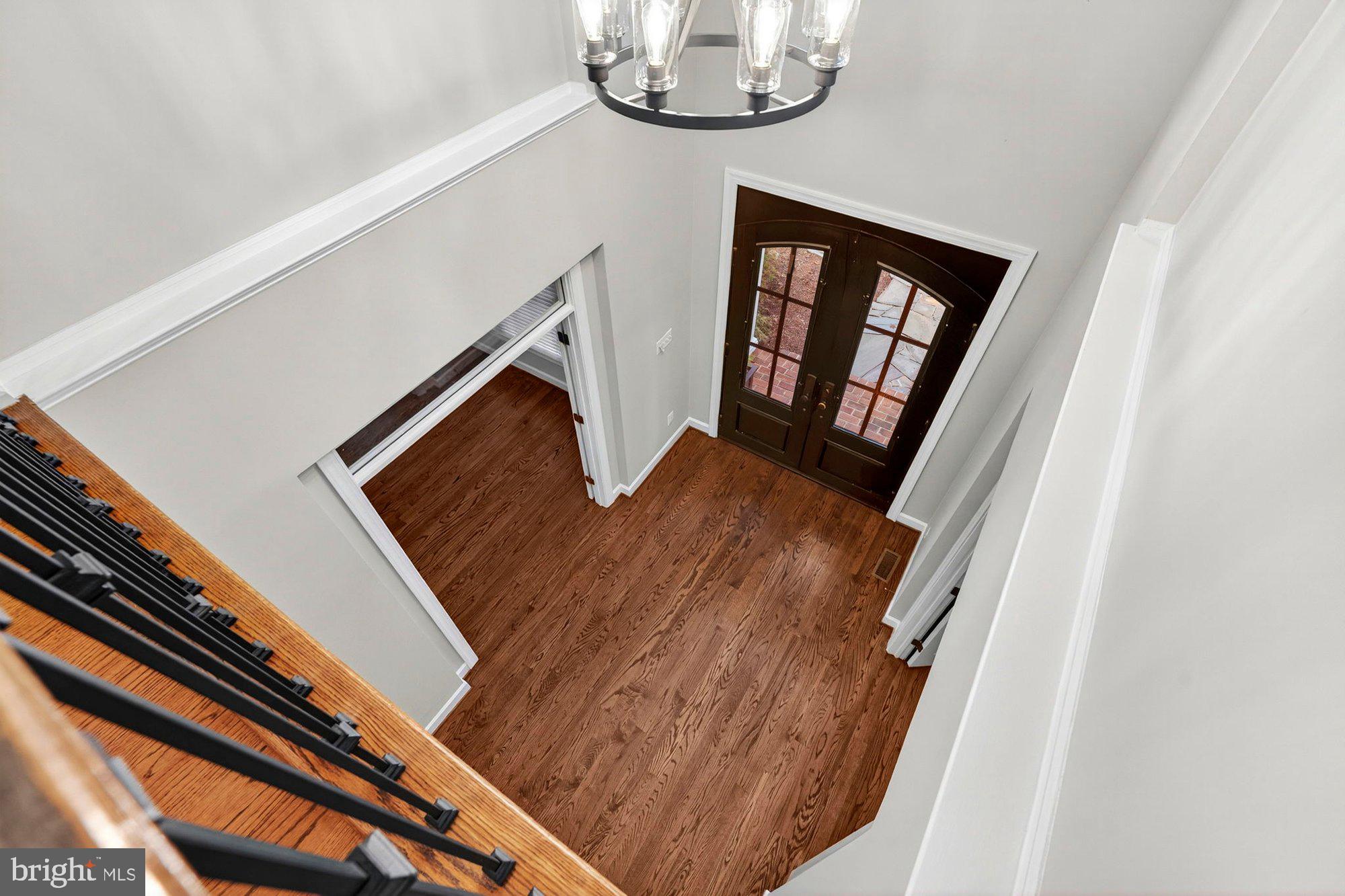 3300 LAUREN OAKS COURT