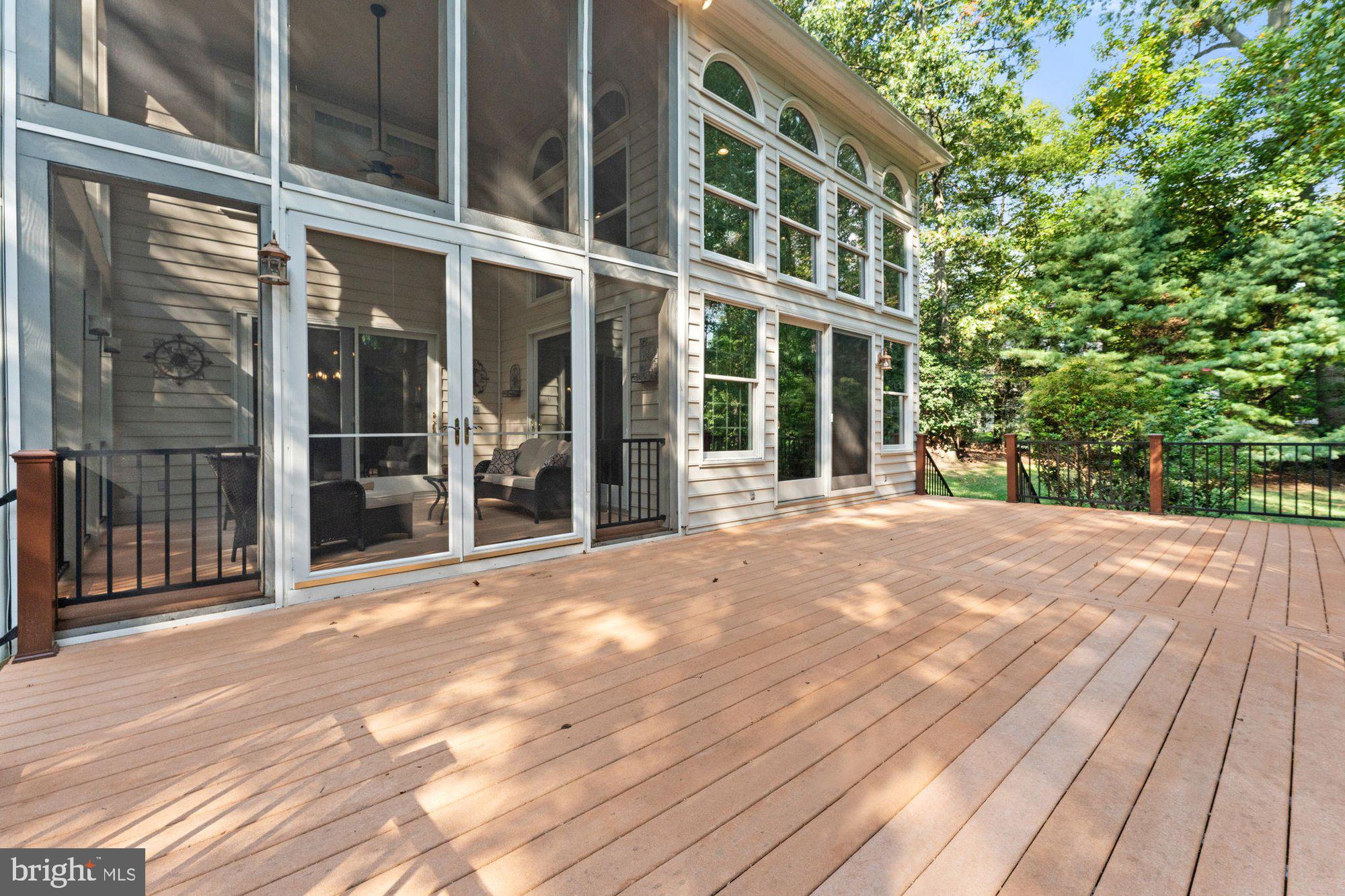 3300 LAUREN OAKS COURT