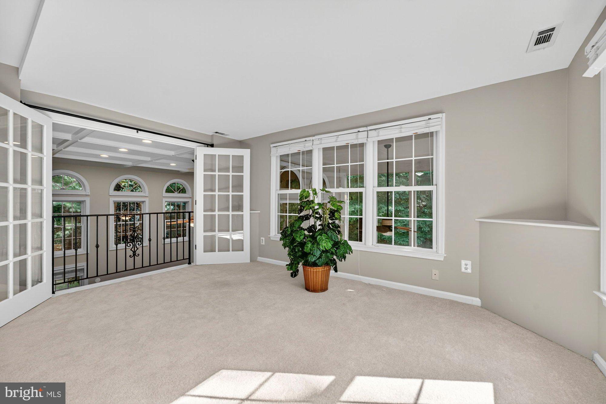 3300 LAUREN OAKS COURT