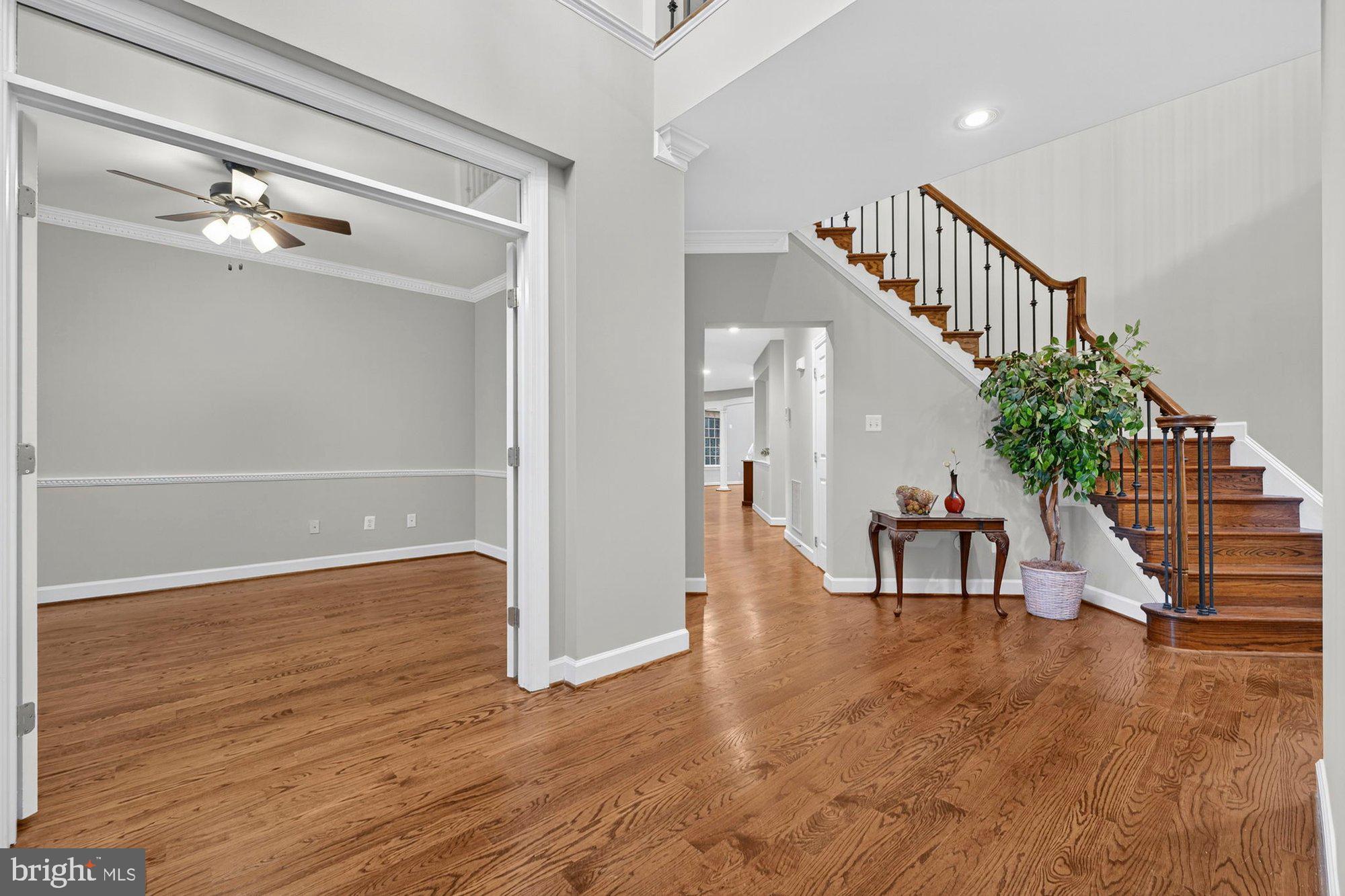 3300 LAUREN OAKS COURT