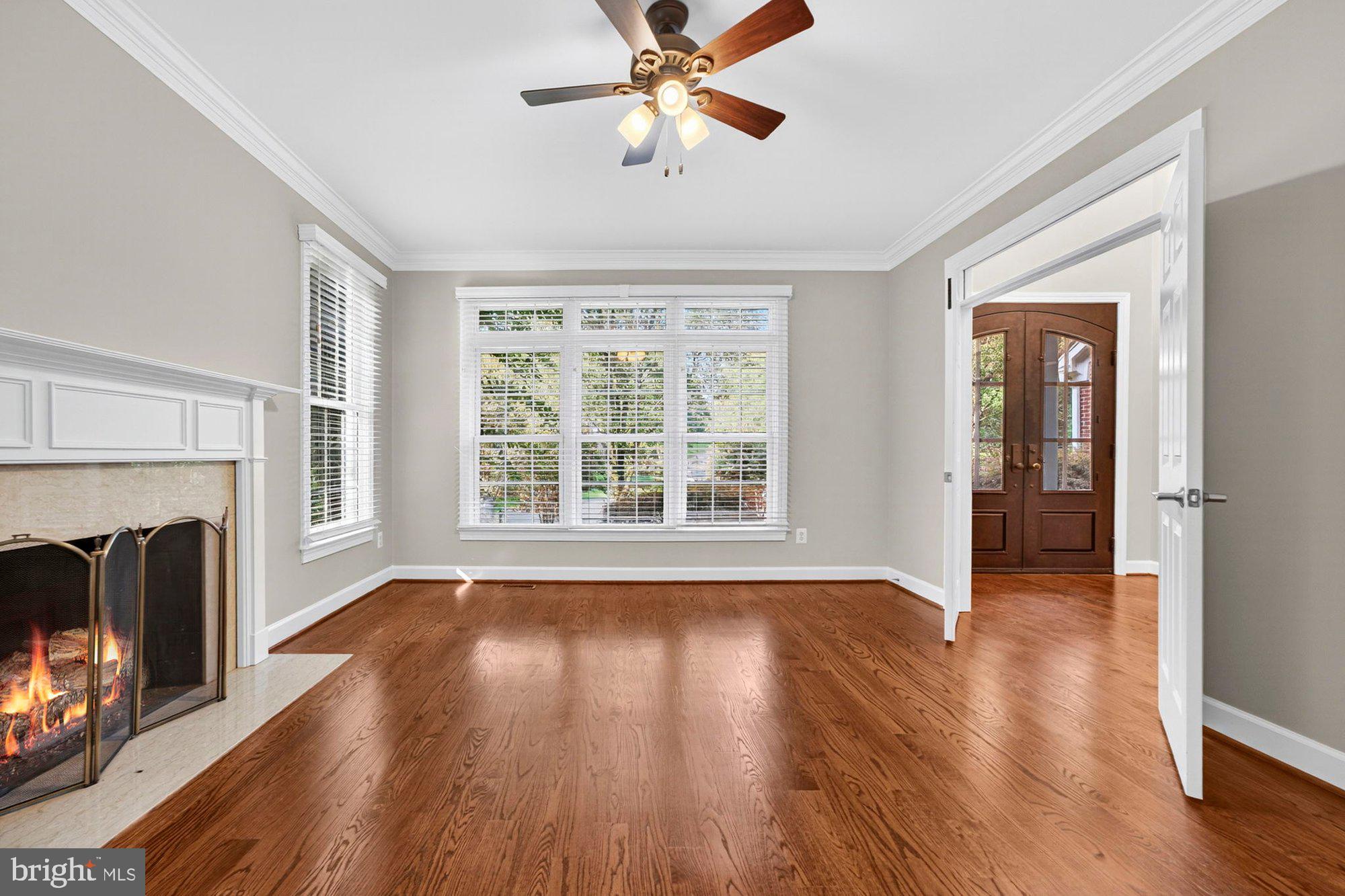 3300 LAUREN OAKS COURT