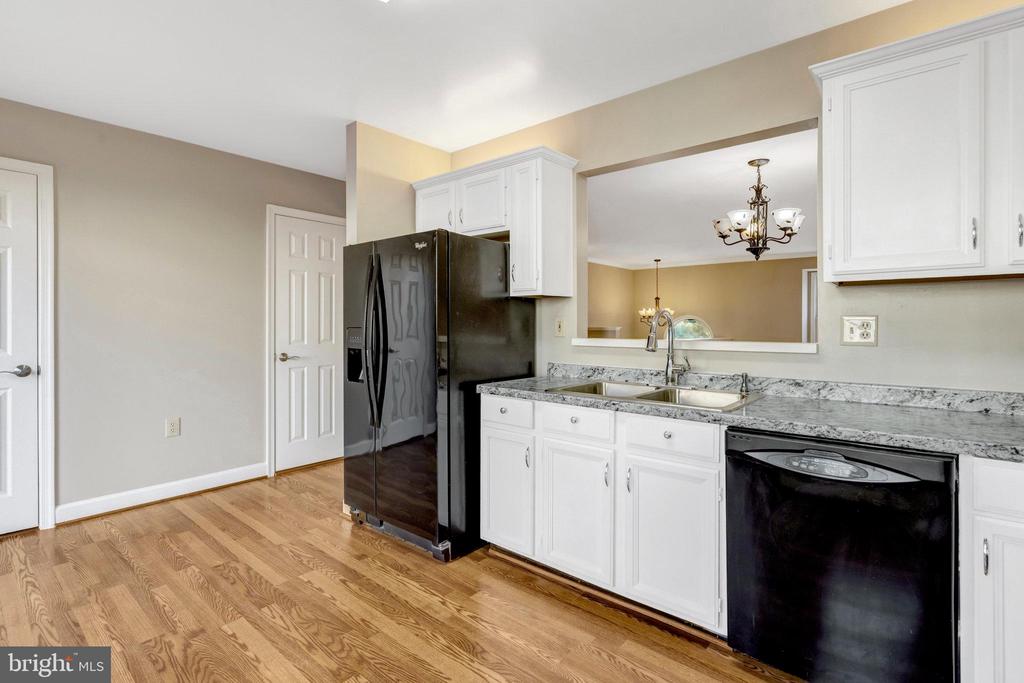 13708 GLASSFORD PLACE