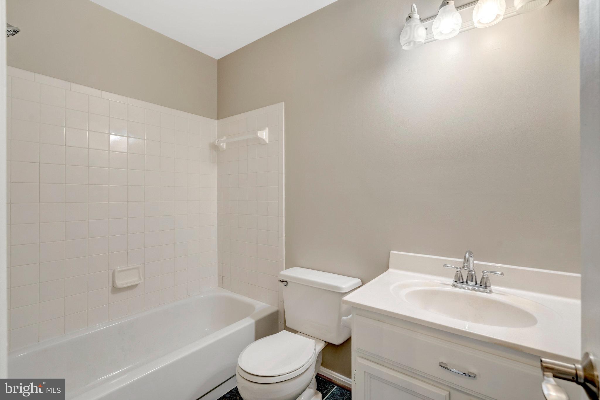 13708 GLASSFORD PLACE