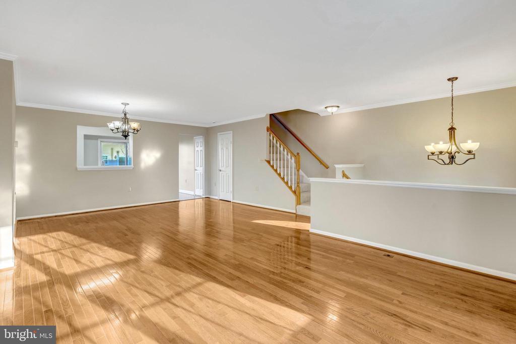 13708 GLASSFORD PLACE
