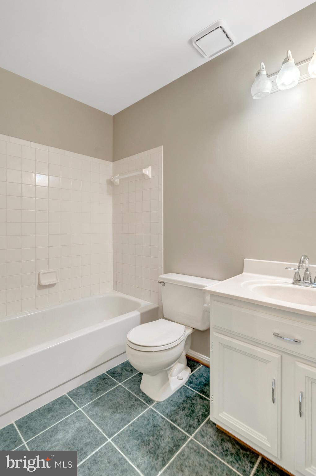 13708 GLASSFORD PLACE
