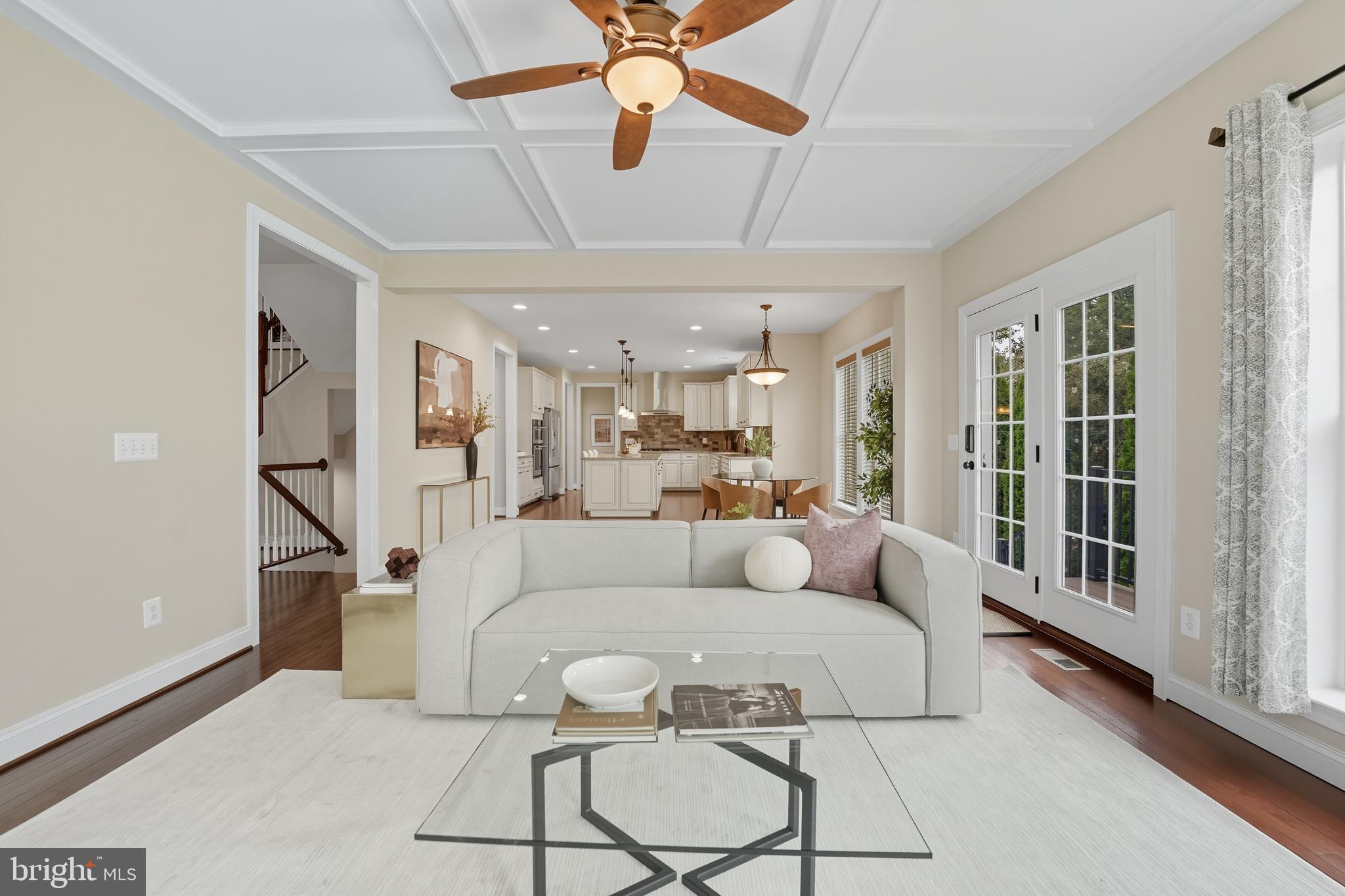 100 HEGLAR OAKS COURT