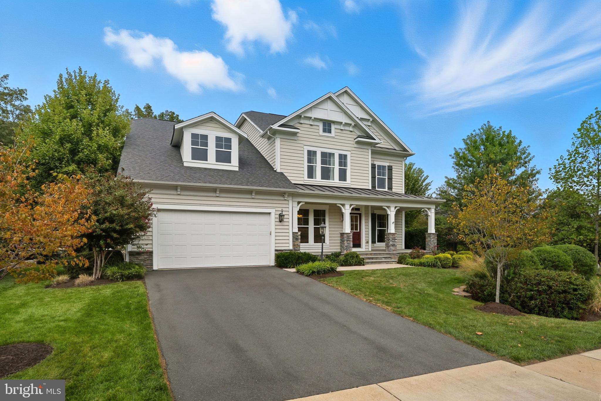 100 HEGLAR OAKS COURT