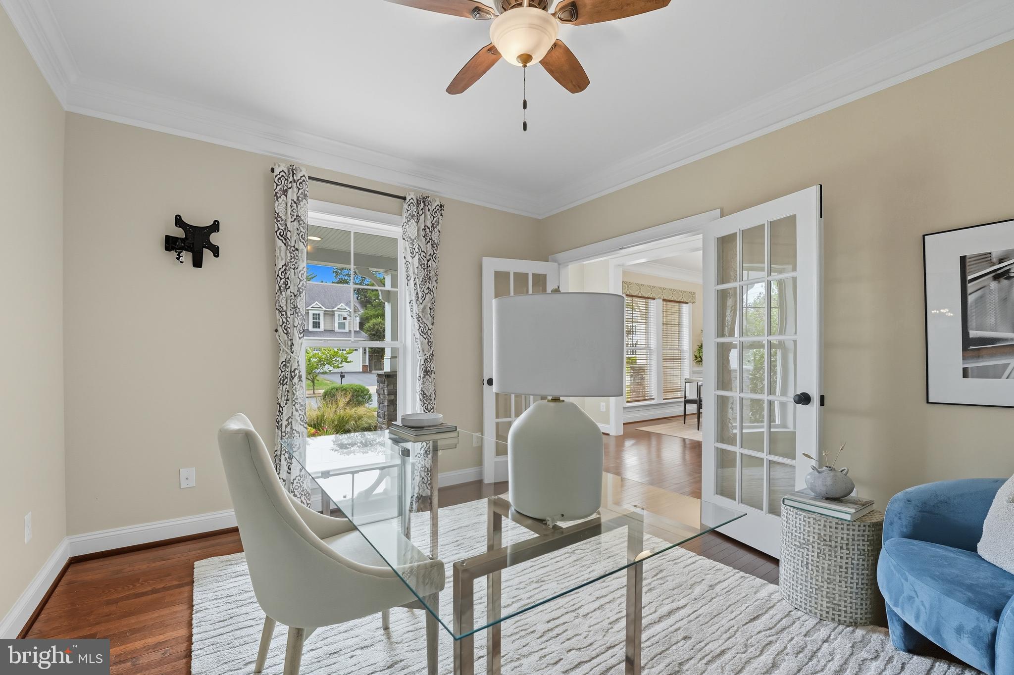 100 HEGLAR OAKS COURT