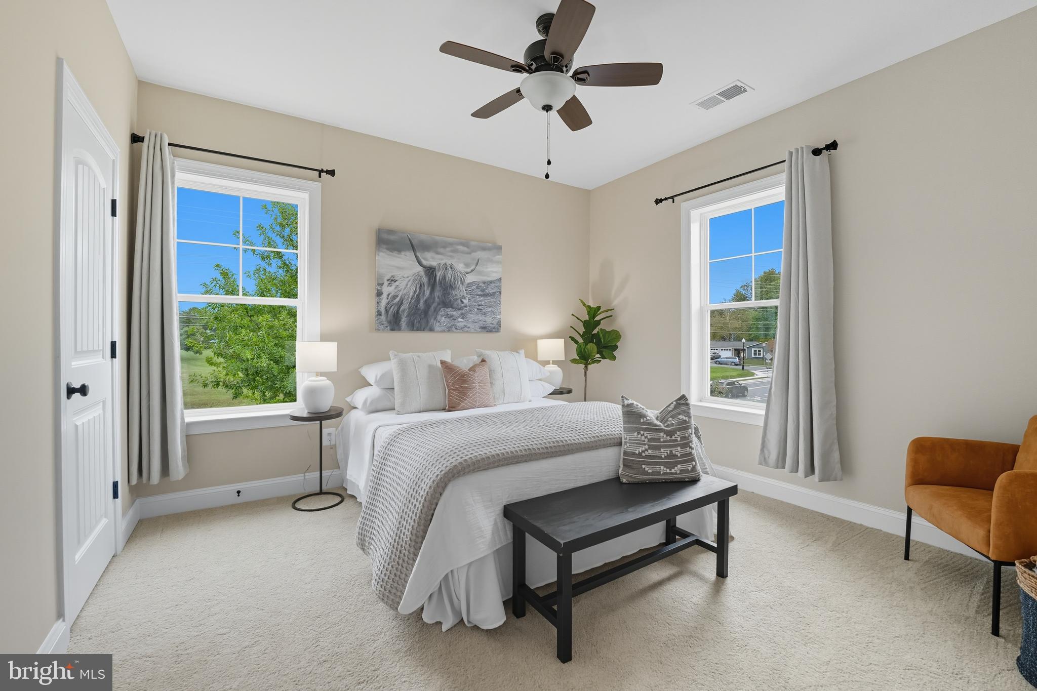 100 HEGLAR OAKS COURT