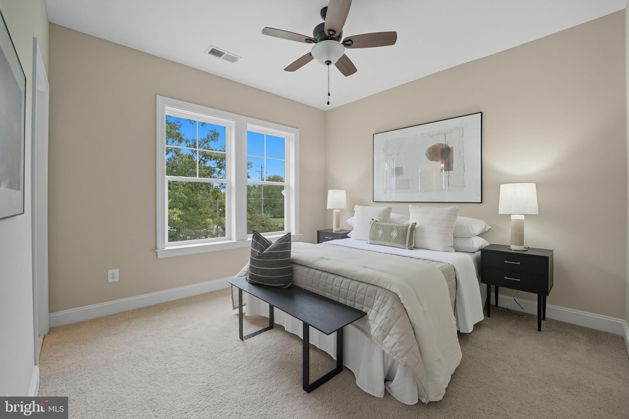 100 HEGLAR OAKS COURT