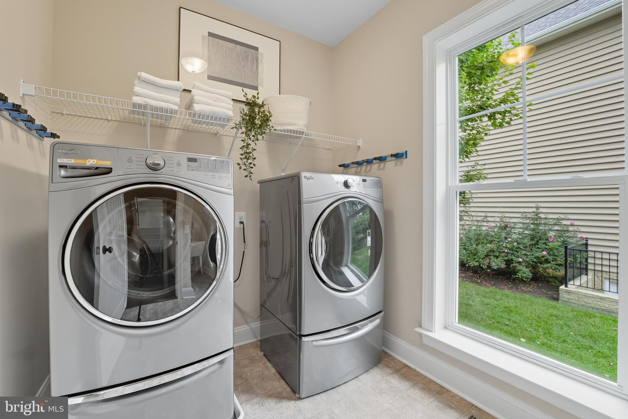 100 HEGLAR OAKS COURT