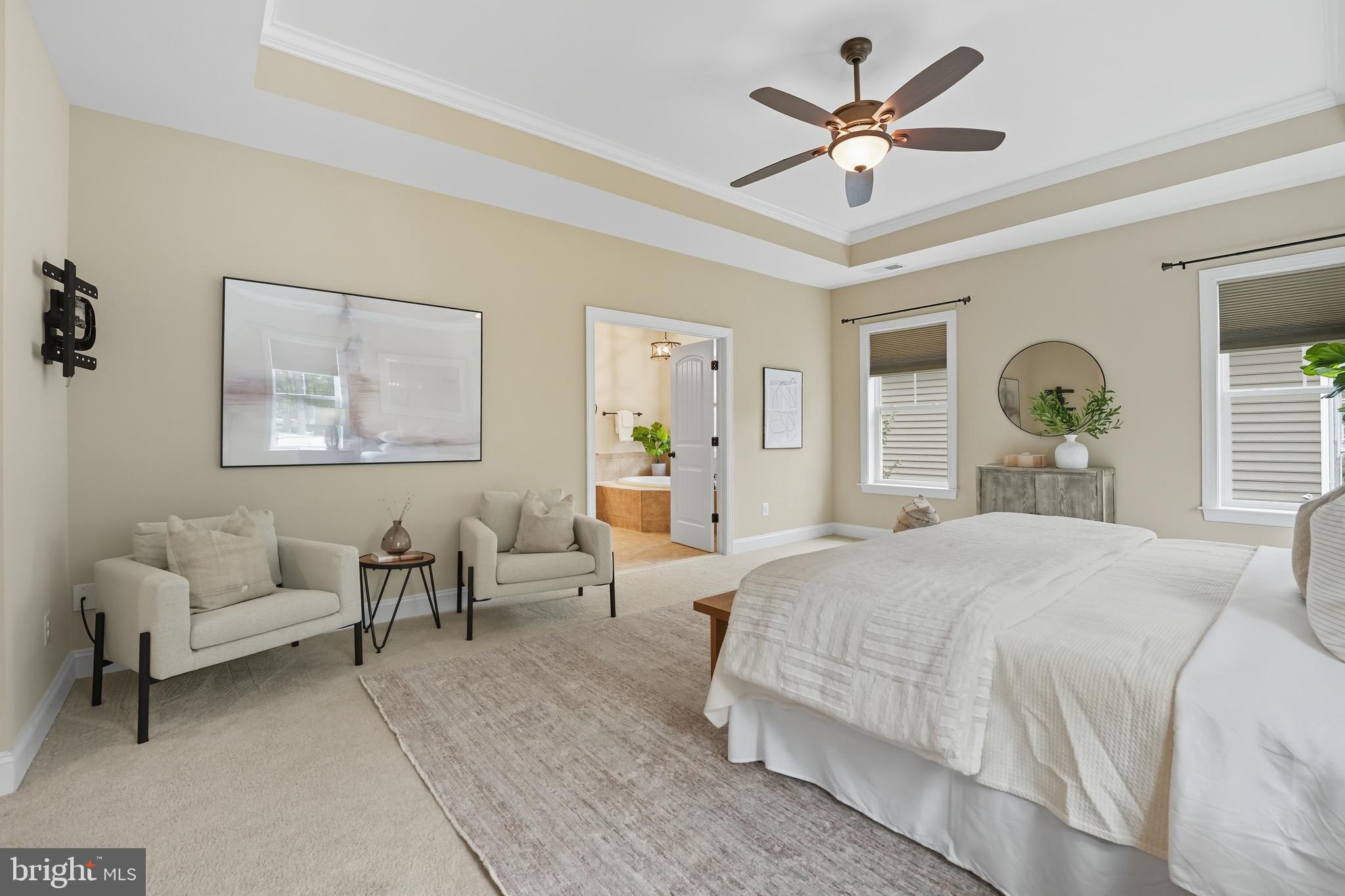 100 HEGLAR OAKS COURT