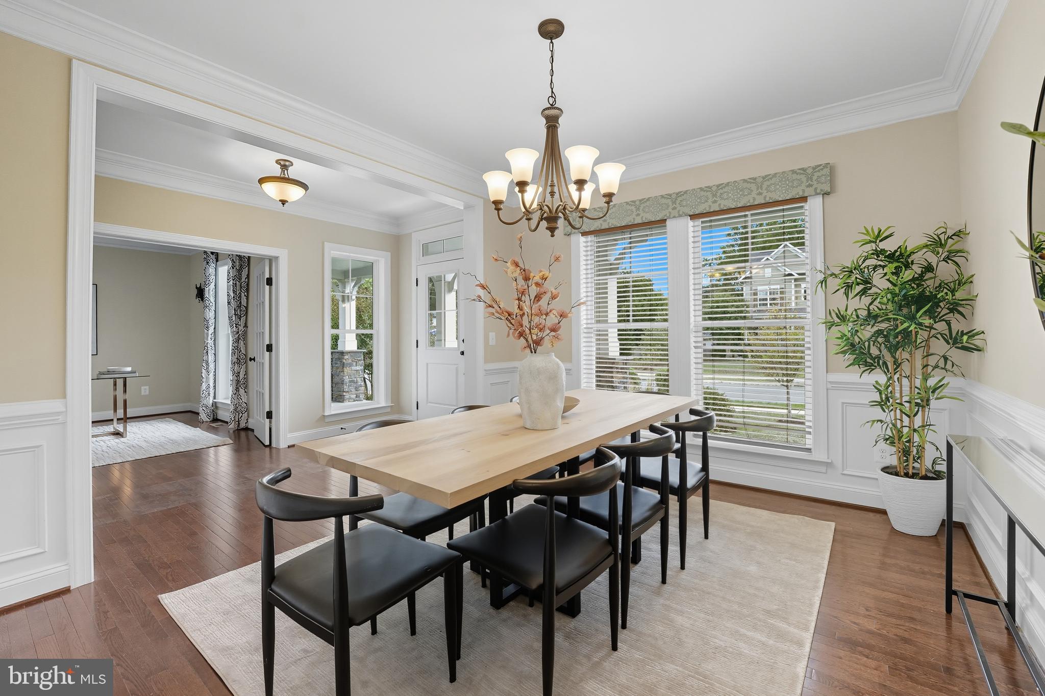 100 HEGLAR OAKS COURT