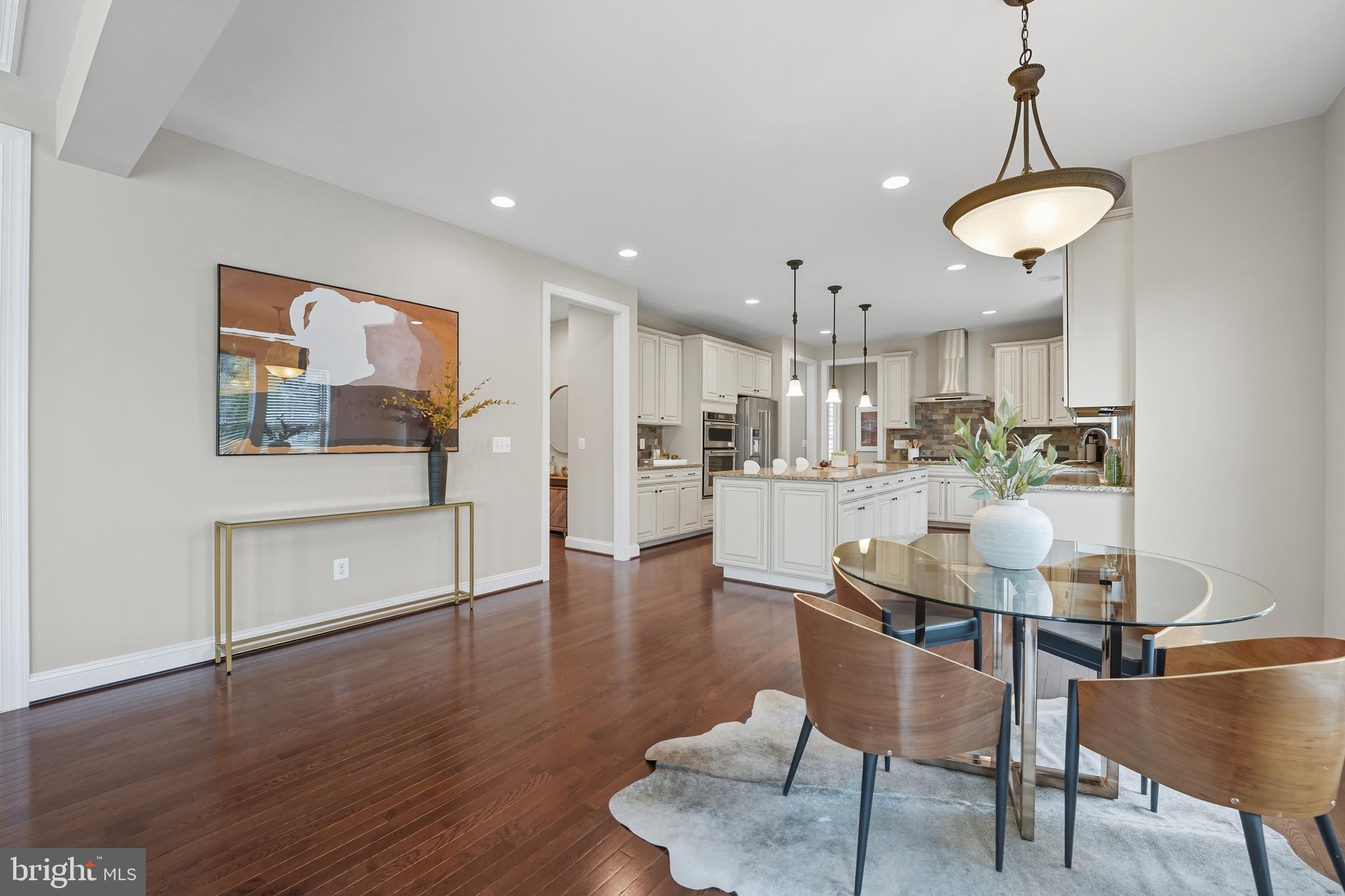 100 HEGLAR OAKS COURT