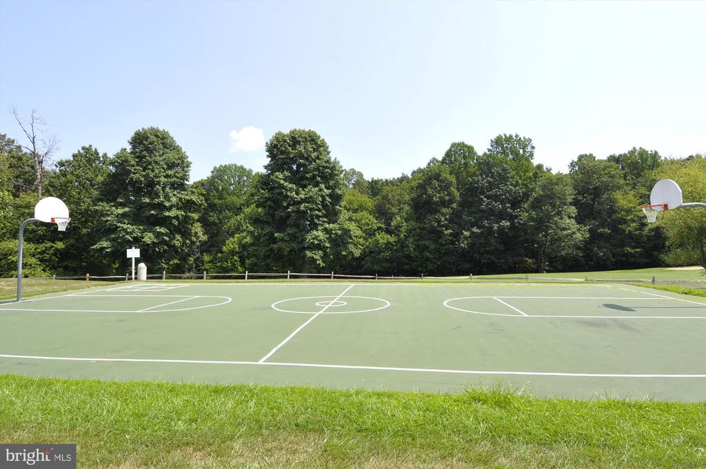 12102 GREENWAY COURT 101